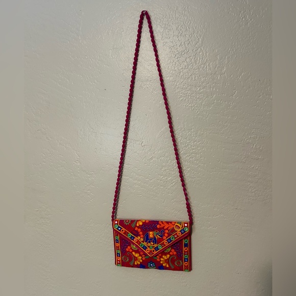 Small Pink Purse - Picture 2 of 3